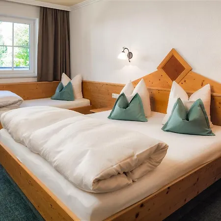 Haus Enzian Apartman