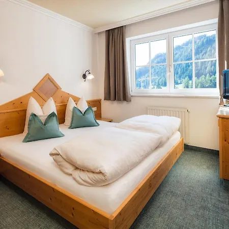 Haus Enzian Apartman *