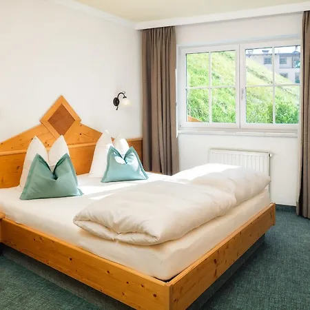 Haus Enzian Апартаменты