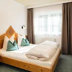 Haus Enzian Apartment Serfaus