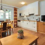 Haus Enzian Apartment *